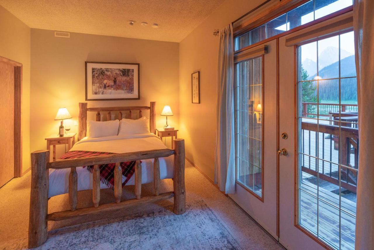 Mount Engadine Lodge Kananaskis Bagian luar foto
