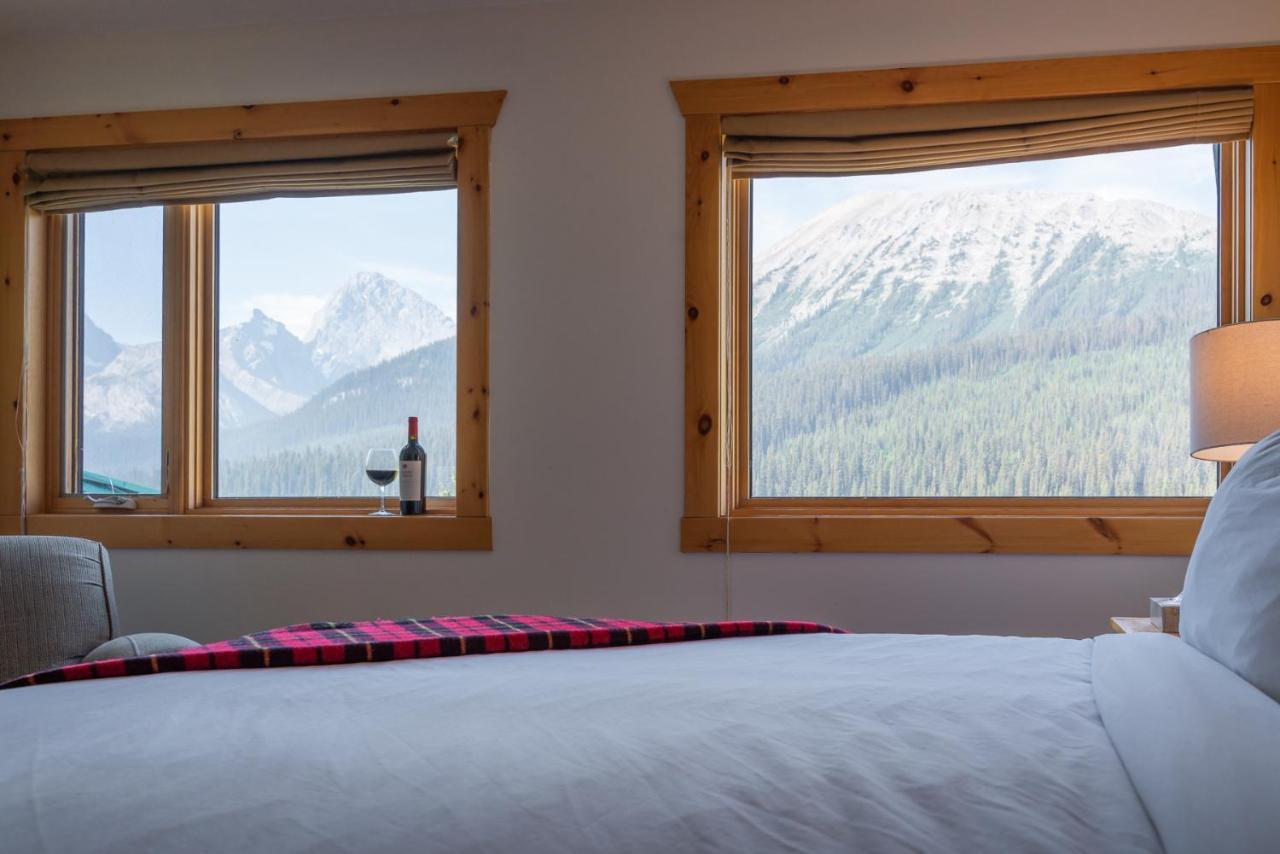 Mount Engadine Lodge Kananaskis Bagian luar foto
