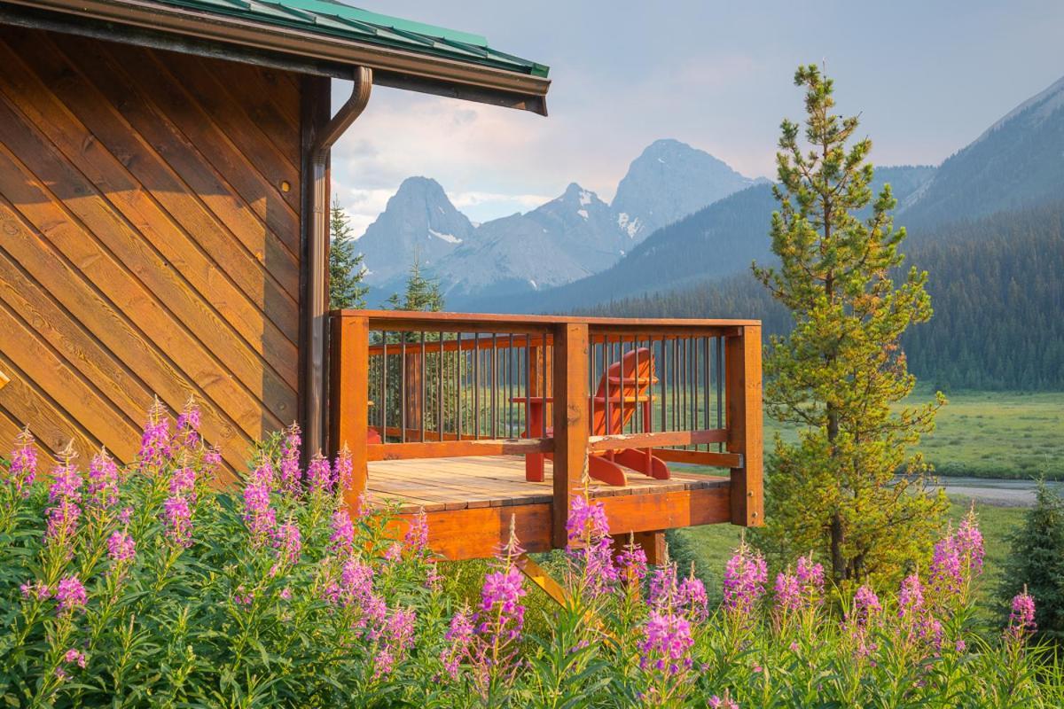Mount Engadine Lodge Kananaskis Bagian luar foto